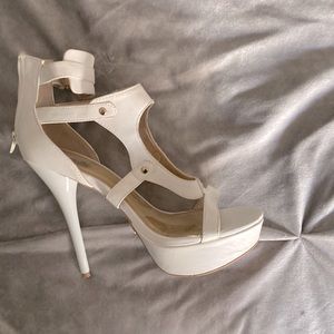Charlotte Russe size 8 white platform stiletto